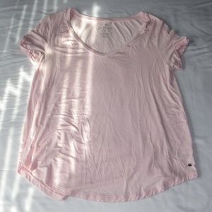 AE soft & sexy pink v-neck